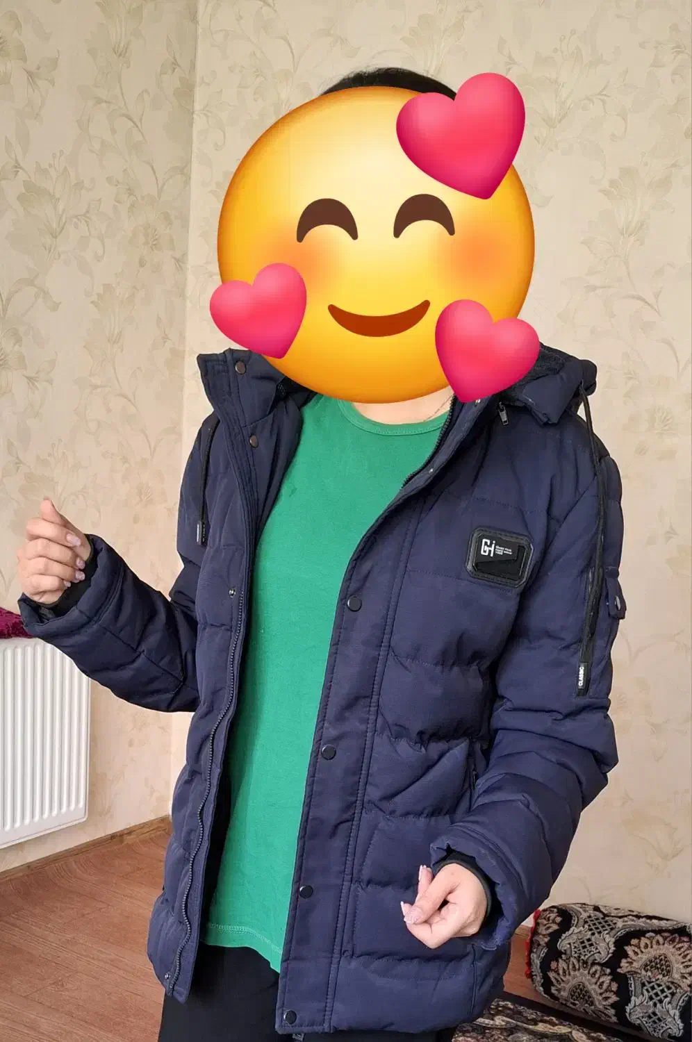 کاپشن نو|لباس|فولادشهر, ورزشگاه فولادشهر|دیوار