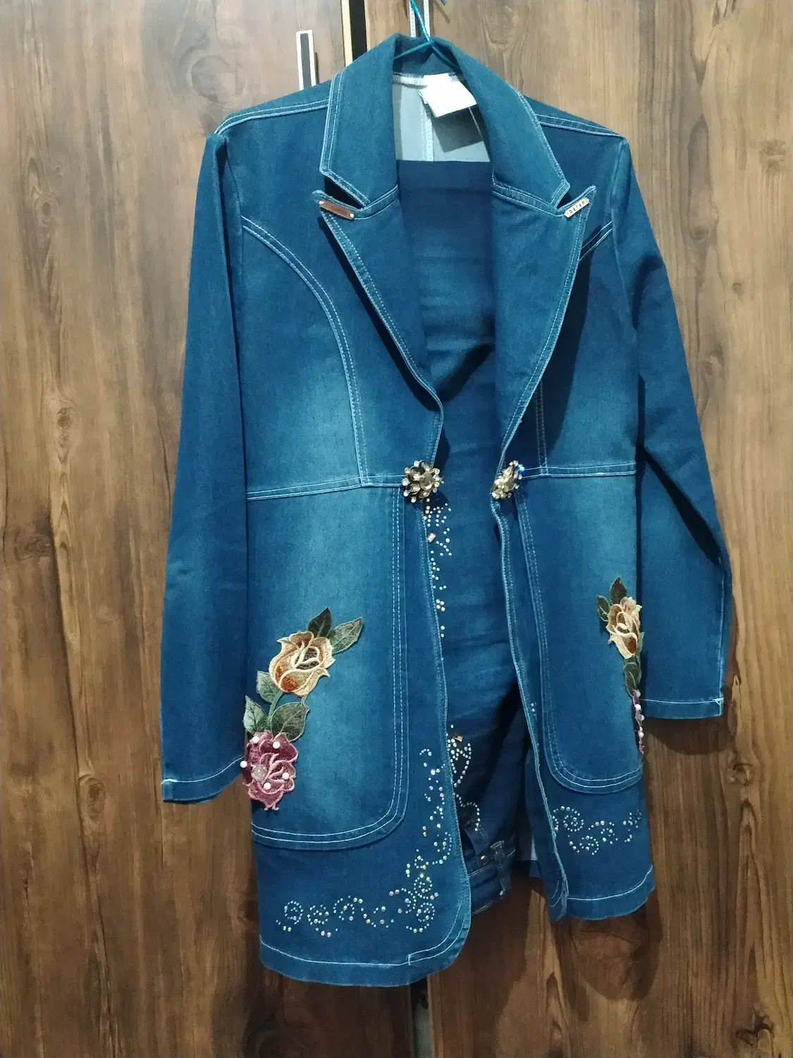 لباس تور مجلسی و کت و شلوار لی بچه گانه|لباس|ملایر, |دیوار