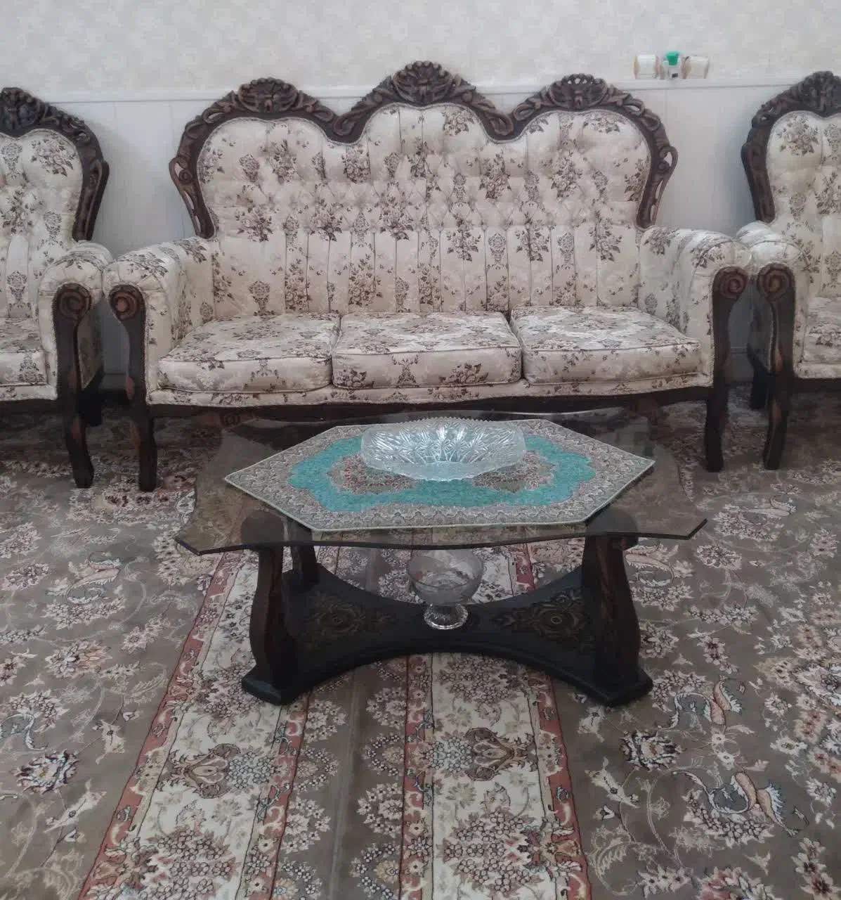 مبل سلطنتی|مبلمان خانگی و میز عسلی|قم, هفت تیر|دیوار