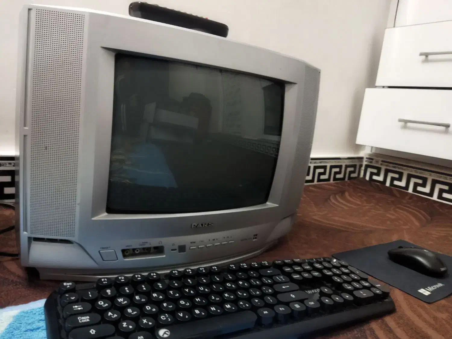 تلویزیون پارس ۱۴اینچ ..|تلویزیون و پروژکتور|بروجرد, |دیوار