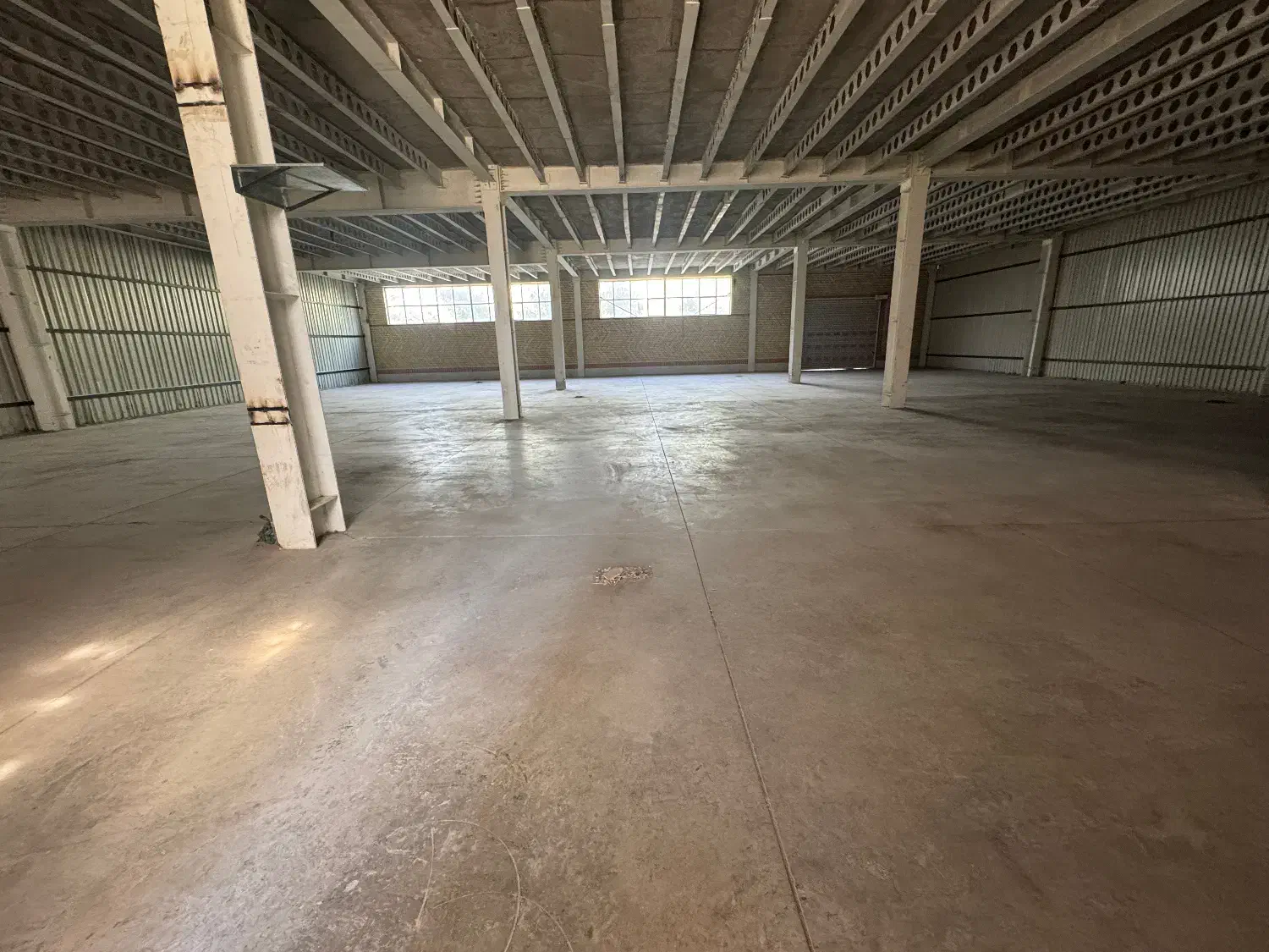 اجاره ۸۵۰ متر سالن شهرک صنعتی پرند|اجارهٔ دفتر صنعتی، کشاورزی، تجاری|رباط‌کریم, شهرک صنعتی پرند|دیوار