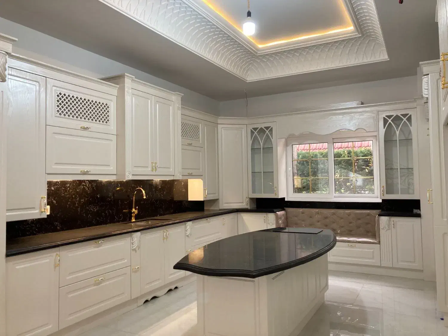 فروش ویلا کلاسیک خیابان زوج شهرک دریاکنار|فروش خانه و ویلا|بابلسر, |دیوار