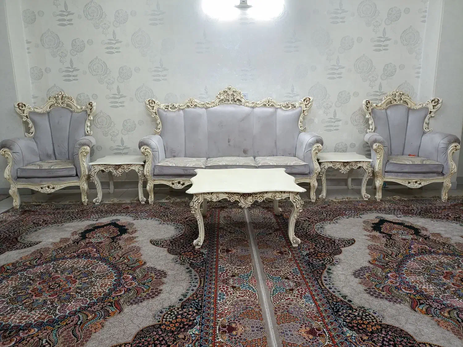 مبل سلطنتی ۹نفره|مبلمان خانگی و میز عسلی|گلستان (تهران), |دیوار