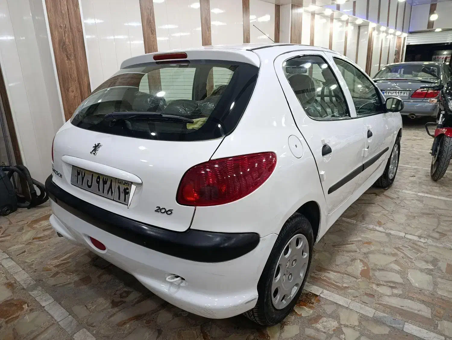 206تیپ 5 مدل 92|خودرو سواری و وانت|خرمآباد, |دیوار