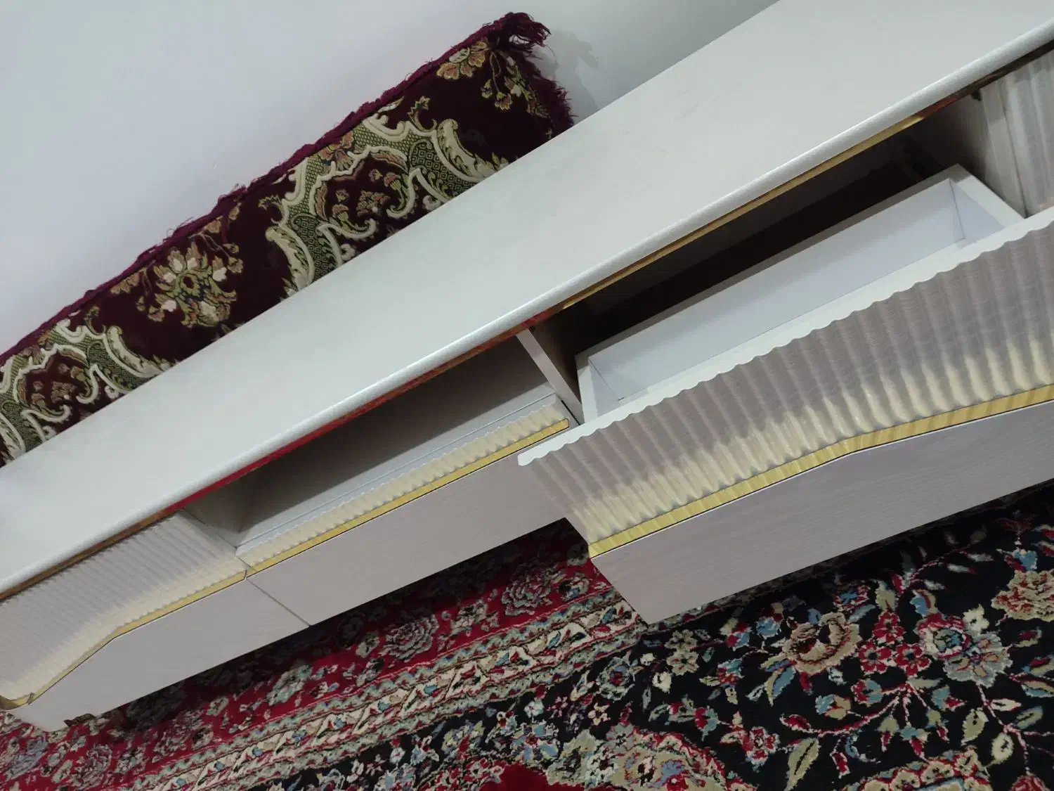 زیر تلویزیون|میز تلویزیون|سقز, |دیوار