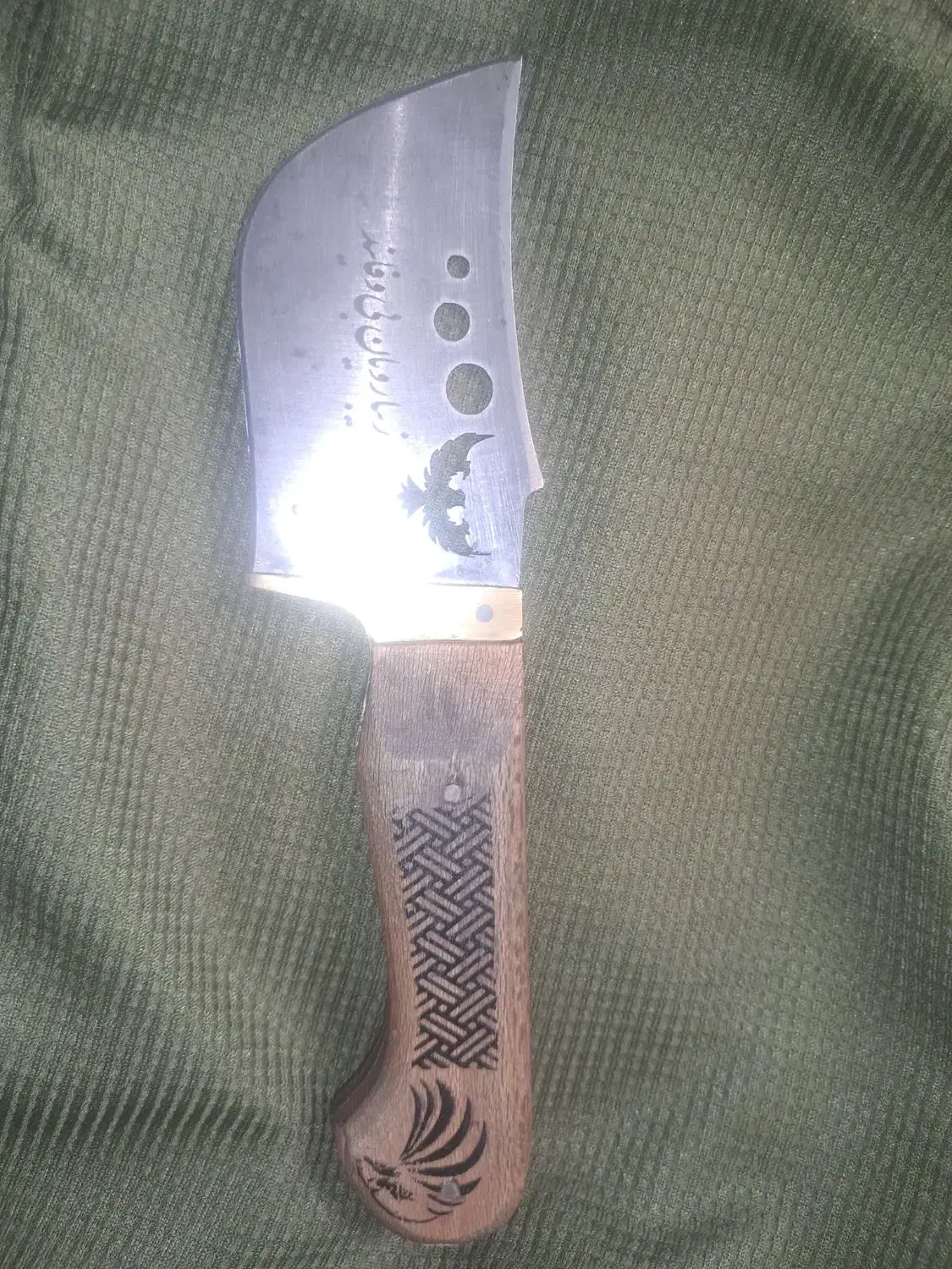 چاقو|کلکسیون اشیاء عتیقه|نجفآباد, یزدانشهر|دیوار