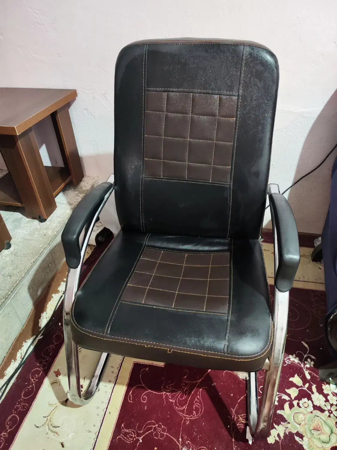 صندلی کنفرانسی اداری|مبلمان اداری|شیراز, باجگاه|دیوار