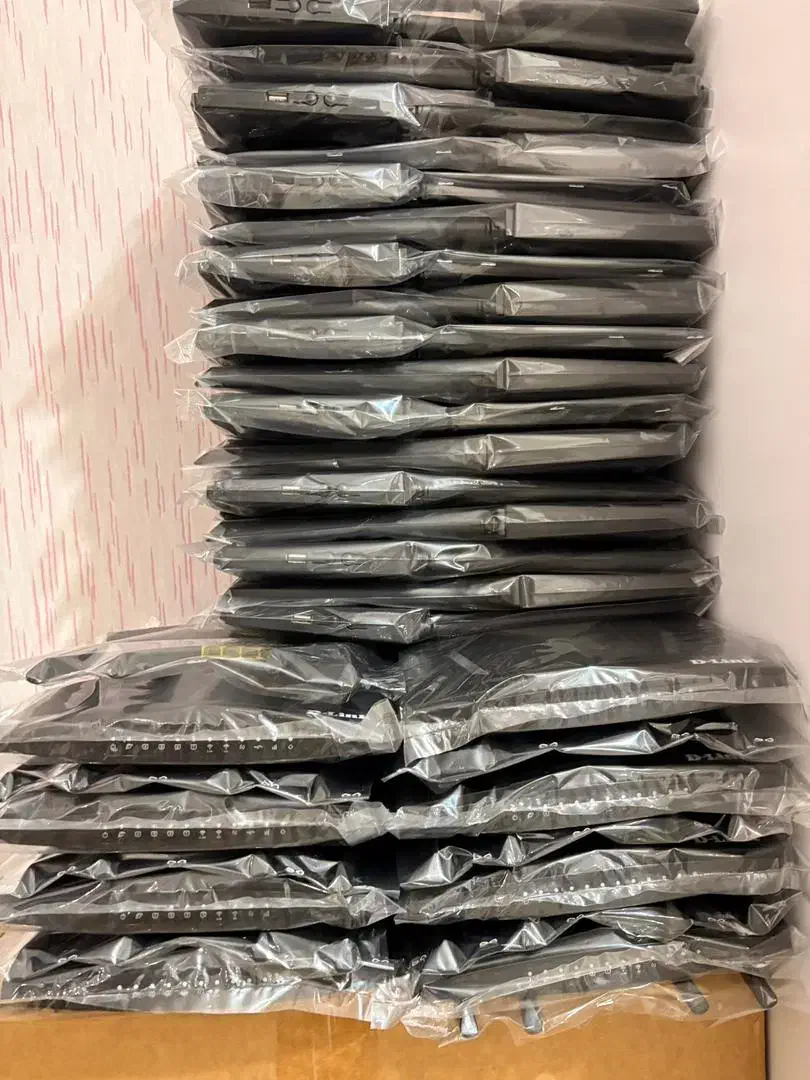 مودم M960 استوک امارات به شرط/تعداد/تک|مودم و تجهیزات شبکه|تهران, جنت‌آباد شمالی|دیوار