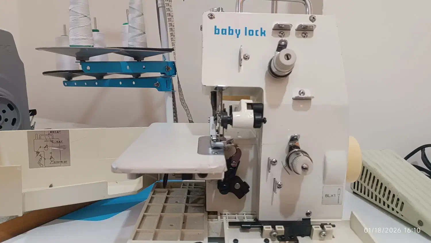 چرخ خیاطی سردوز|چرخ خیاطی و ریسندگی|جم, |دیوار