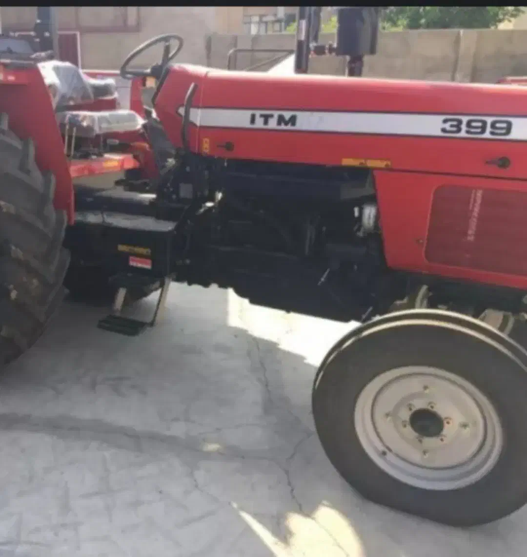 تراکتور ۳۹۹ شیش سیلندر تک دفرانسیل|ماشینآلات صنعتی|اصفهان, درب سیبه علیا|دیوار