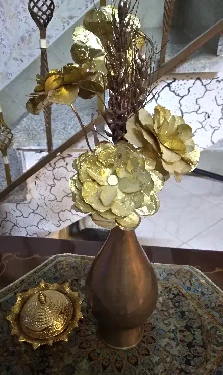 شیرینی خوری مسی با گلدون مسی و گل برنجی|صنایع دستی و سایر لوازم تزئینی|سبزوار, دانشگاه آزاد|دیوار