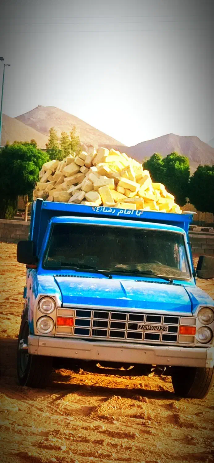 حمل نخاله ماسه آجر 3تنی و خاور و... نیسان کمپرسی|خدمات حمل و نقل|یزد, |دیوار