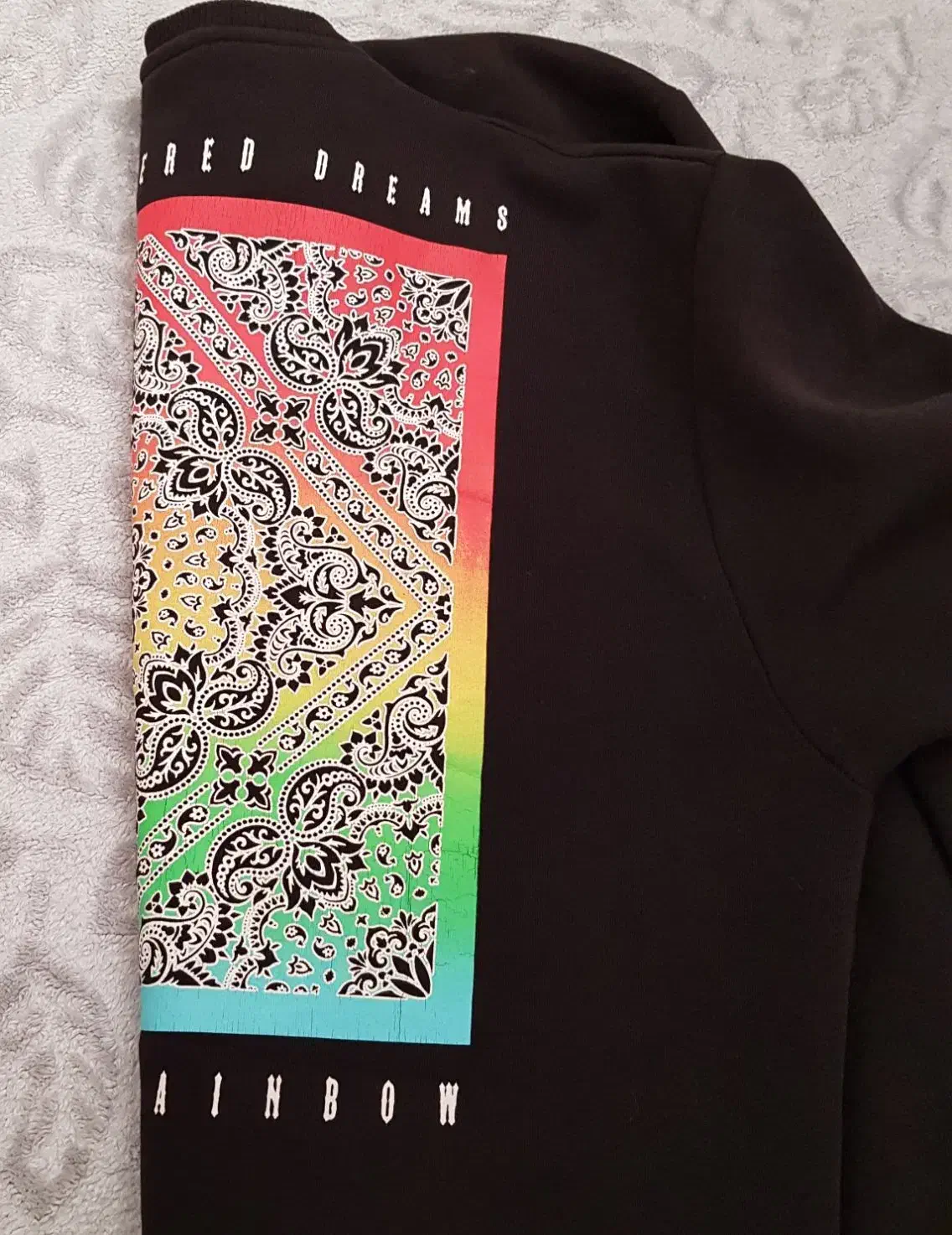 دورس و شلوار|لباس|یاسوج, |دیوار