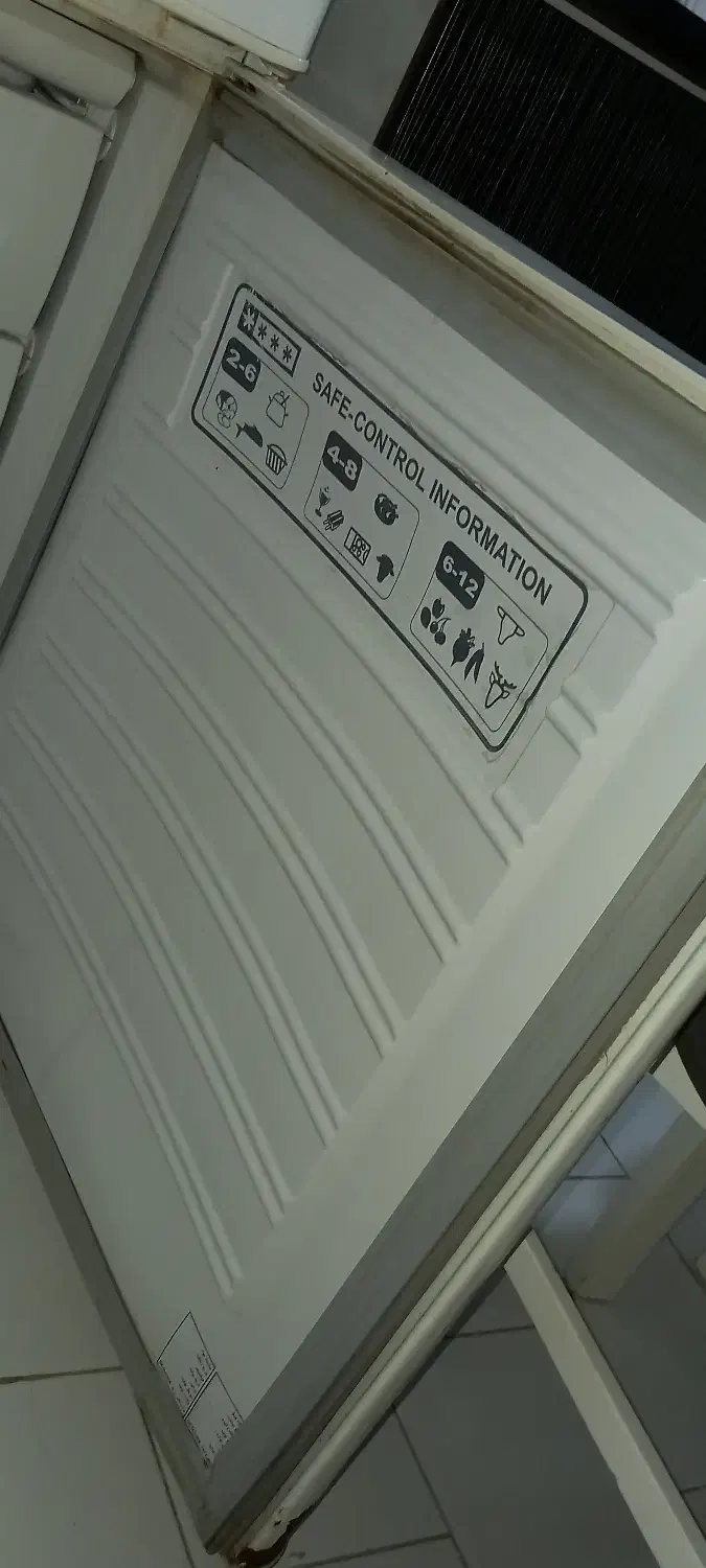 یخچال|یخچال و فریزر|اشتهارد, |دیوار