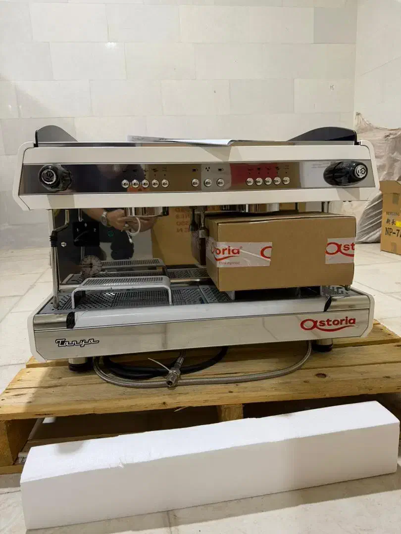 ماشین اسپرسو|کافی‌شاپ و رستوران|یاسوج, |دیوار