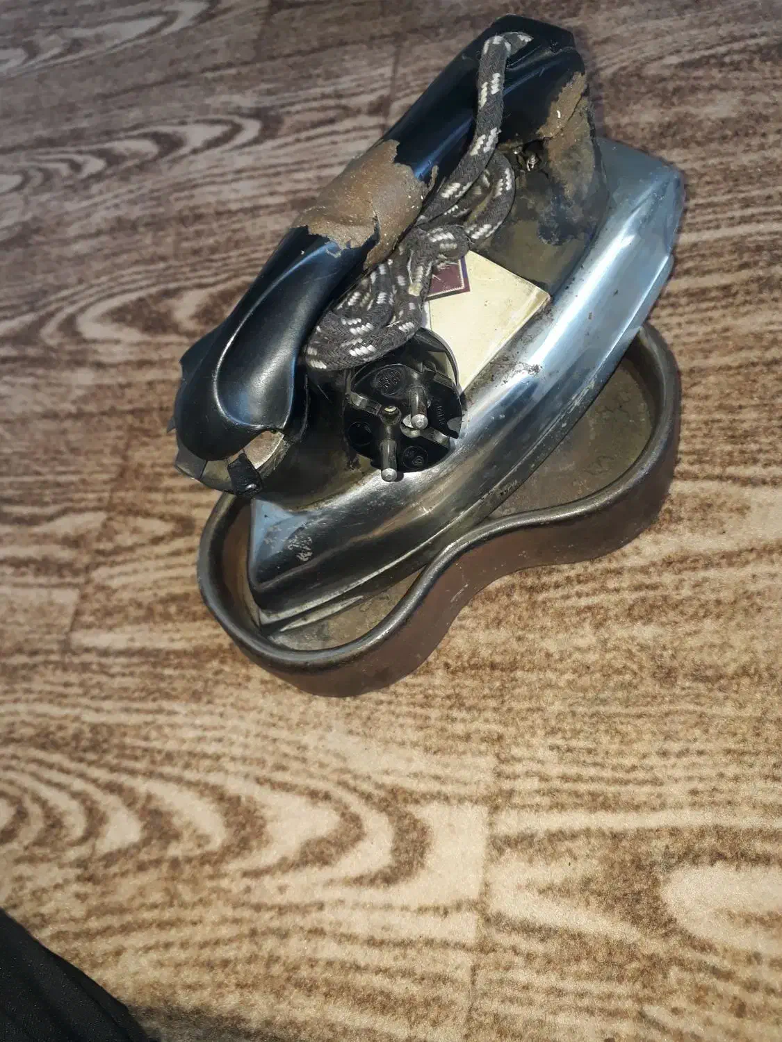 خیاطی|اتو و لوازم اتو|خوی, |دیوار