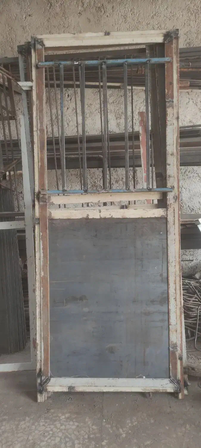 در پنجره تیر آهن قوطی پروفیل چهار چوب فلزی دانخوری|مصالح و تجهیزات ساختمان|اصفهان, رهنان|دیوار