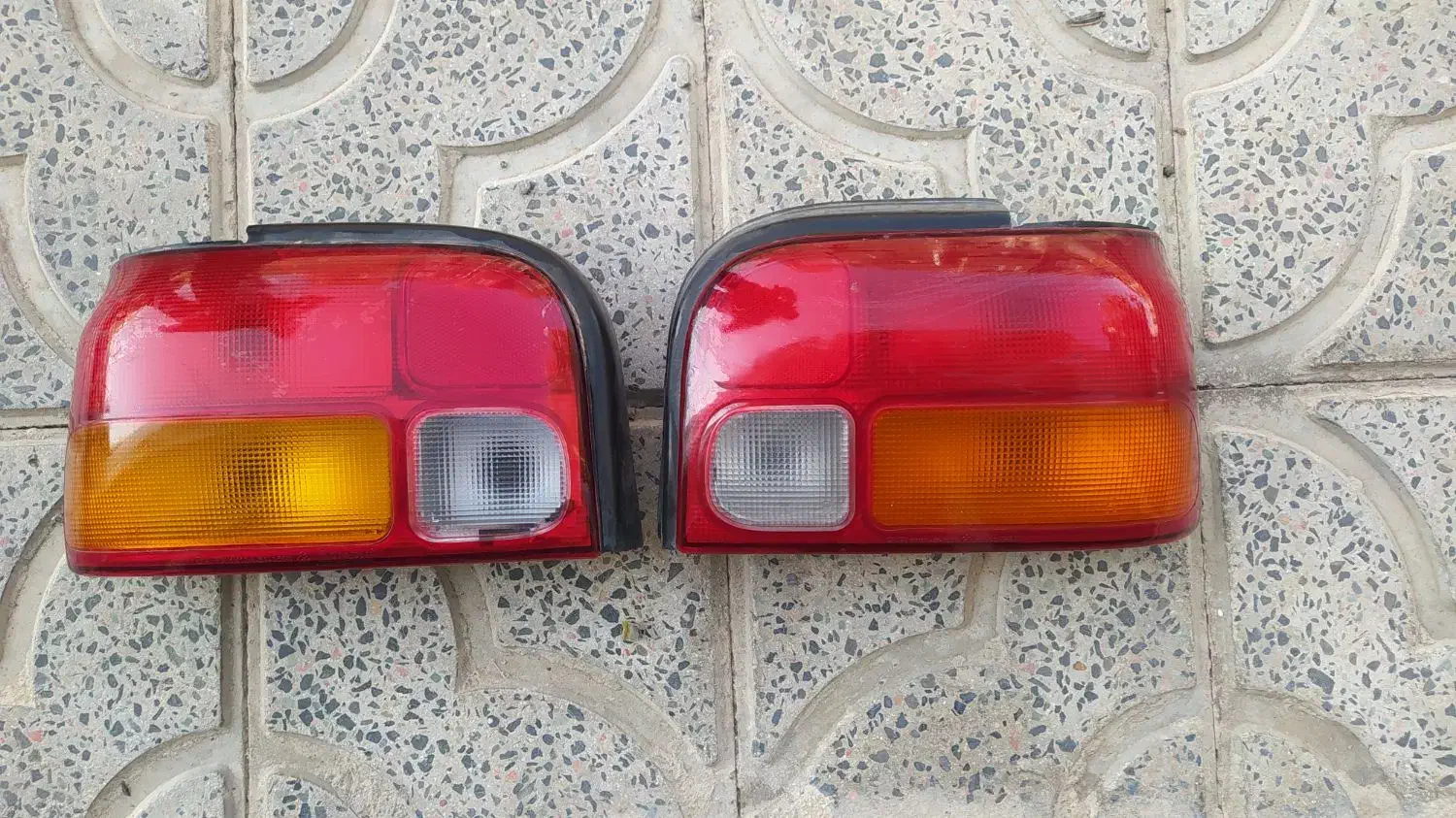 یک جفت چراغ عقب پراید صبا|قطعات یدکی و لوازم جانبی|شاهین دژ, |دیوار