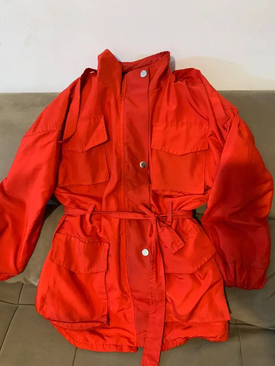 زمستانی|لباس|هشتگرد, شهرک بعثت|دیوار