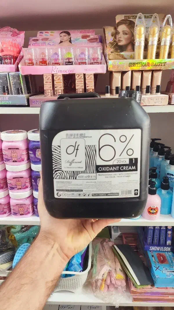 اکسیدان ۴ لیتری ۶درصد دیفرنت زیر قیمت|آرایشی، بهداشتی، درمانی|باغستان, |دیوار
