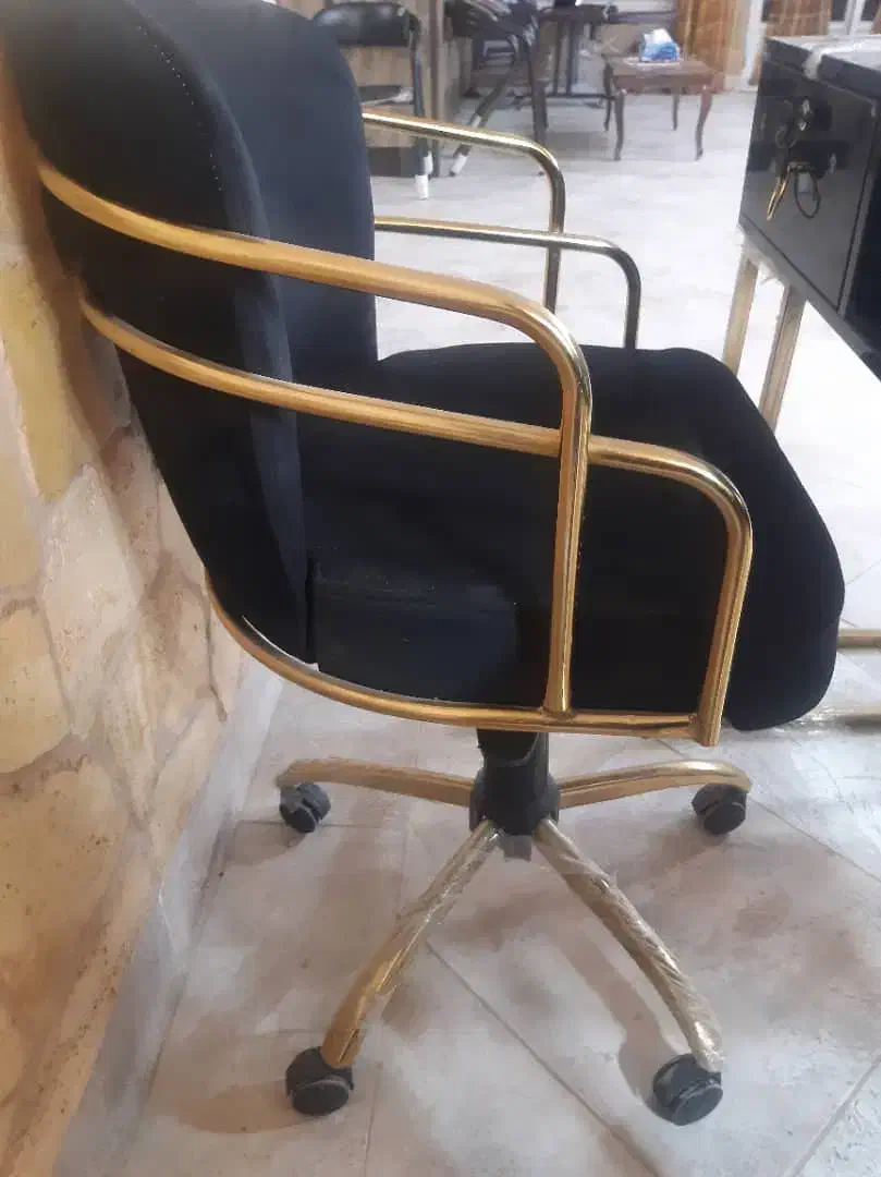 فروش میز و صندلی ناخن(مشکی) ضد خش|آرایشگاه و سالنهای زیبایی|کاشان, شهرک صنعتی راوند|دیوار