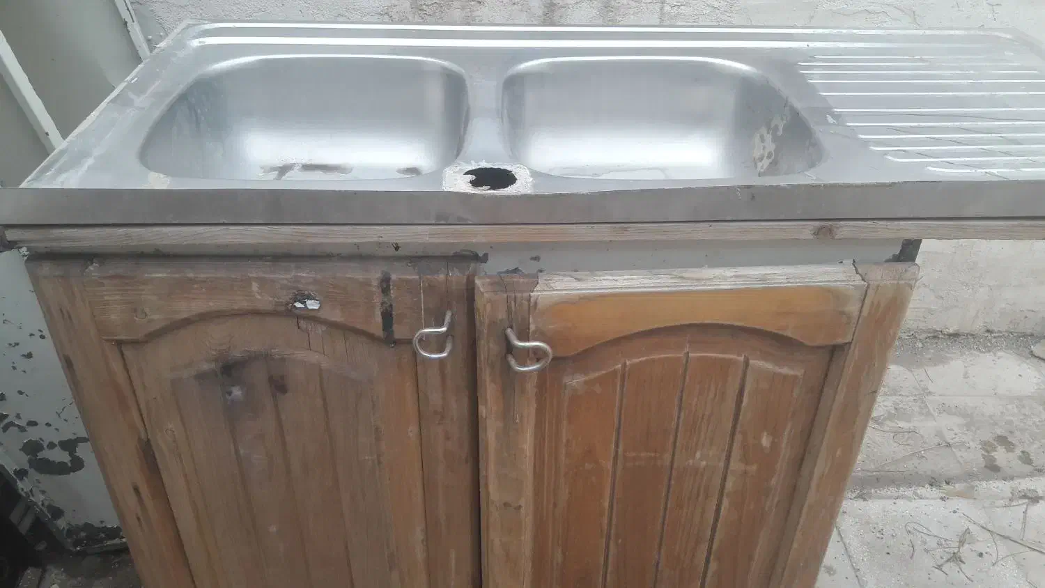 سینگ وکابینت|آب‌چکان و نظم‌دهنده ظروف|سبزوار, قصبه شرقی|دیوار