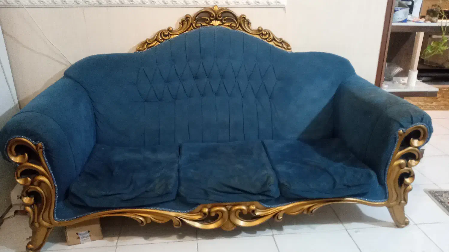 مبل|مبلمان خانگی و میز عسلی|رشت, باهنر|دیوار