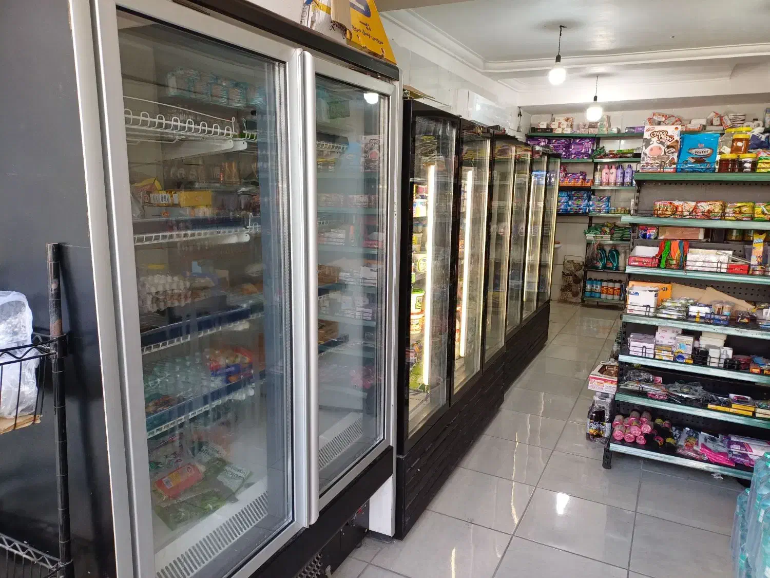 واگذاری سوپرمارکت فعال و بزرگ جادار در شاه‌حسینی|فروش مغازه و غرفه|بندرعباس, |دیوار