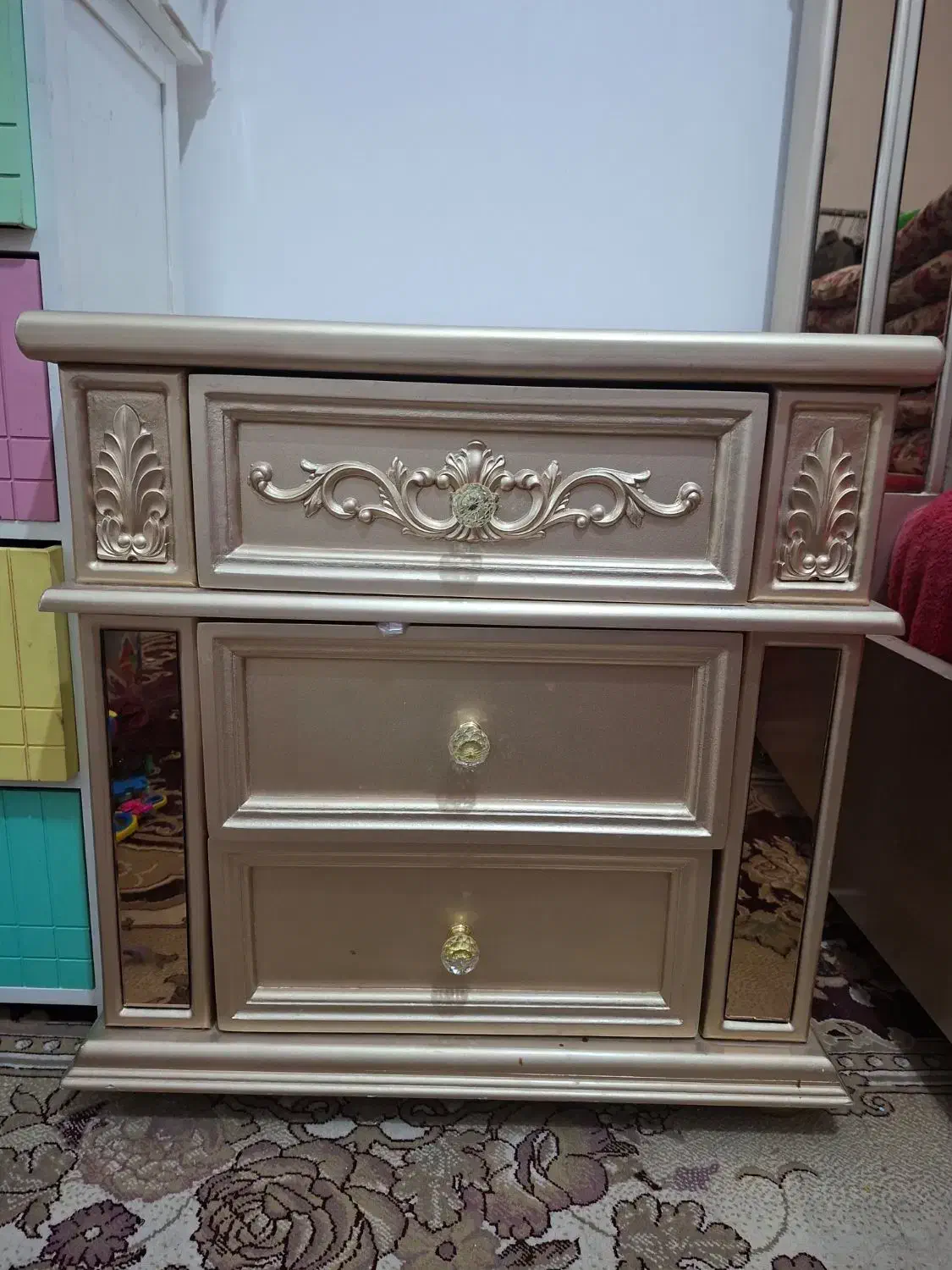 سرویس خواب دو نفره سلطنتی|تخت و سرویس خواب|داراب, |دیوار