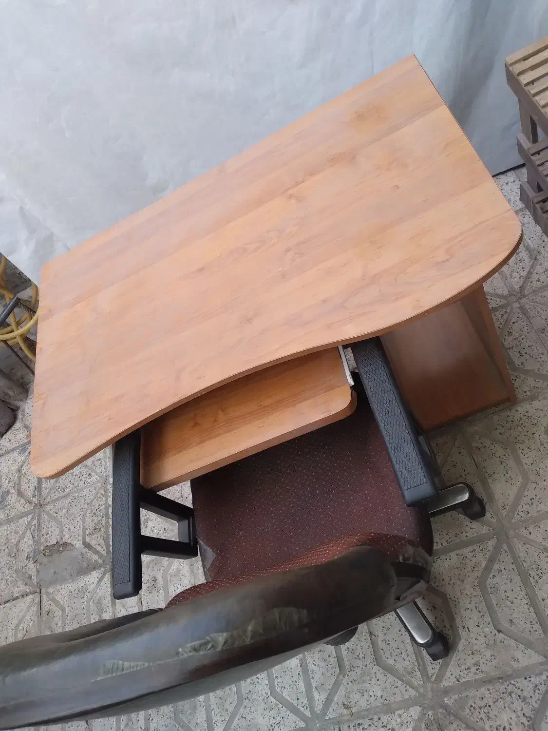 صندلی چرخدار|صندلی و نیمکت|مشهد, پایگاه شکاری|دیوار