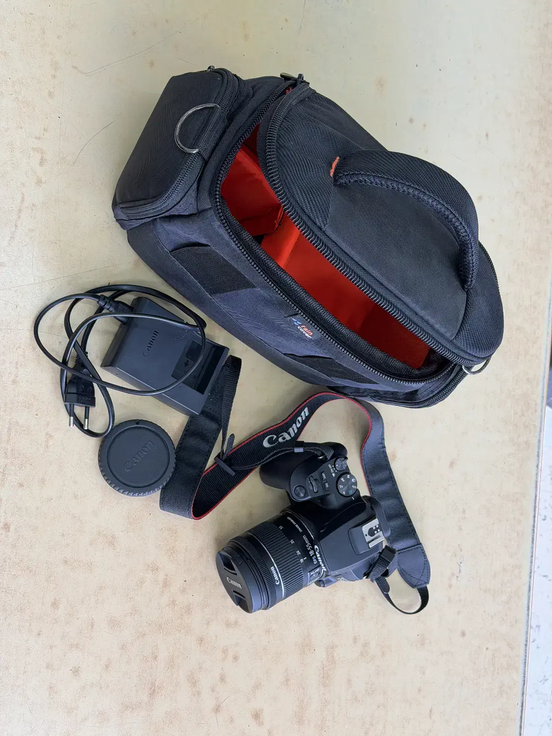 دوربین کانن 250D|دوربین عکاسی و فیلم‌برداری|شهرکرد, |دیوار