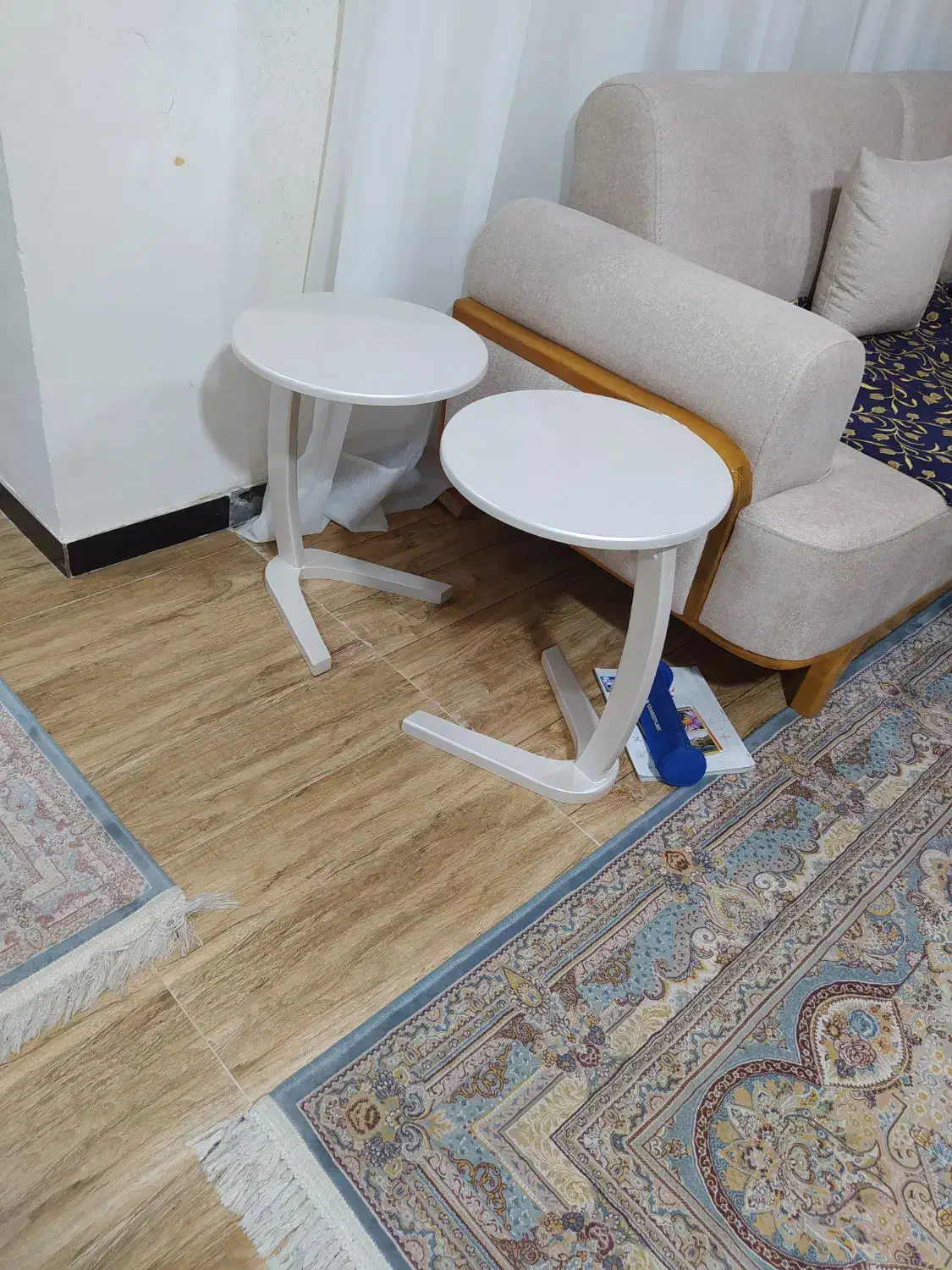 میز عسلی لب تابی هر کدام ۱۶۰۰|مبلمان خانگی و میز عسلی|بندر ماهشهر, |دیوار