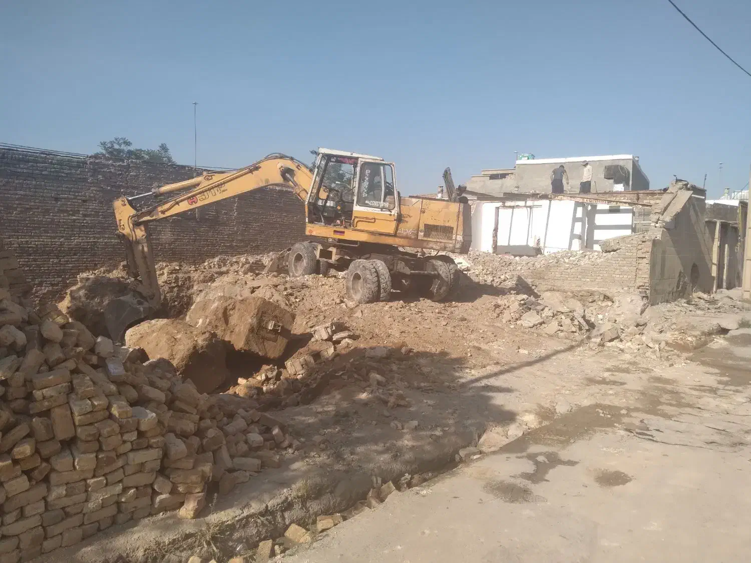 انواع کار بیل لودر کمپرسی خاک|خدمات حمل و نقل|کوهدشت, |دیوار