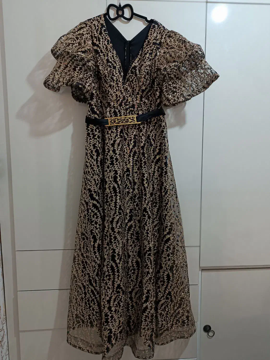 پیراهن مجلسی|لباس|نیشابور, امام خمینی|دیوار