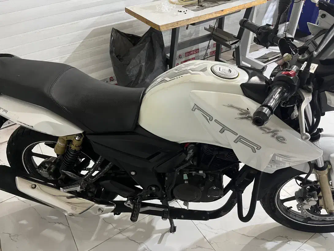 آپاچی ۱۸۰ ۹۳|موتورسیکلت|تهران, بهارستان|دیوار