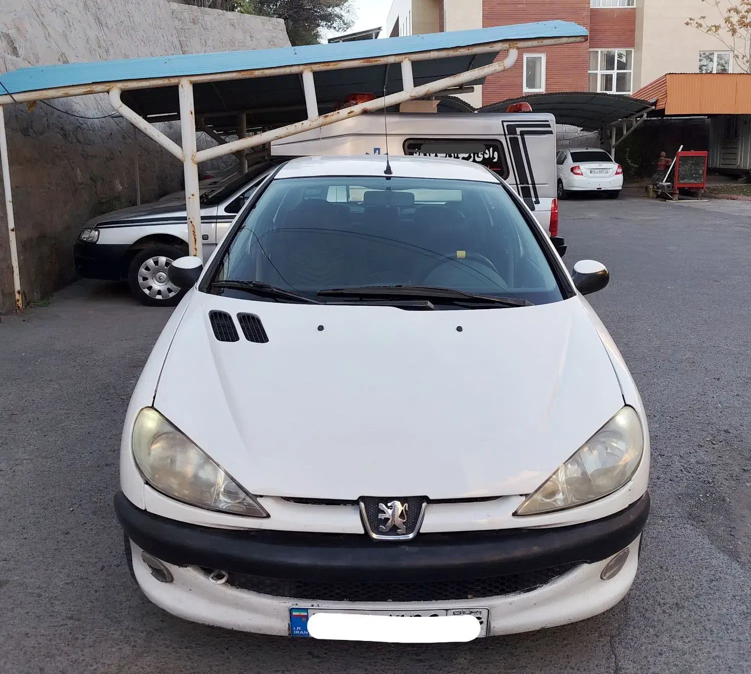 206 صندوقدار مدل ۱۳۹۵ فول وی۸ (نقد اقساط)|خودرو سواری و وانت|تبریز, |دیوار