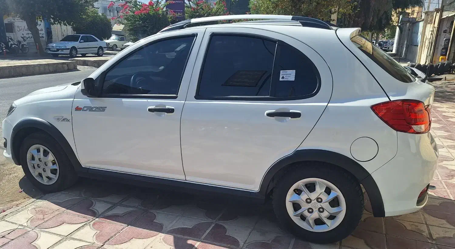 کوییک سفید رنگ ۱۴۰۳ کارکرد ۲۳۰۰۰ قیمت ۶۱۰۰۰۰۰۰۰|خودرو سواری و وانت|کازرون, |دیوار