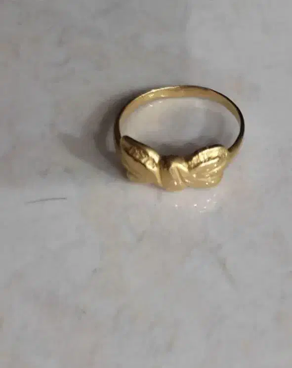 انگشتر سبک و گوشواره طلا|جواهرات|بروجرد, |دیوار