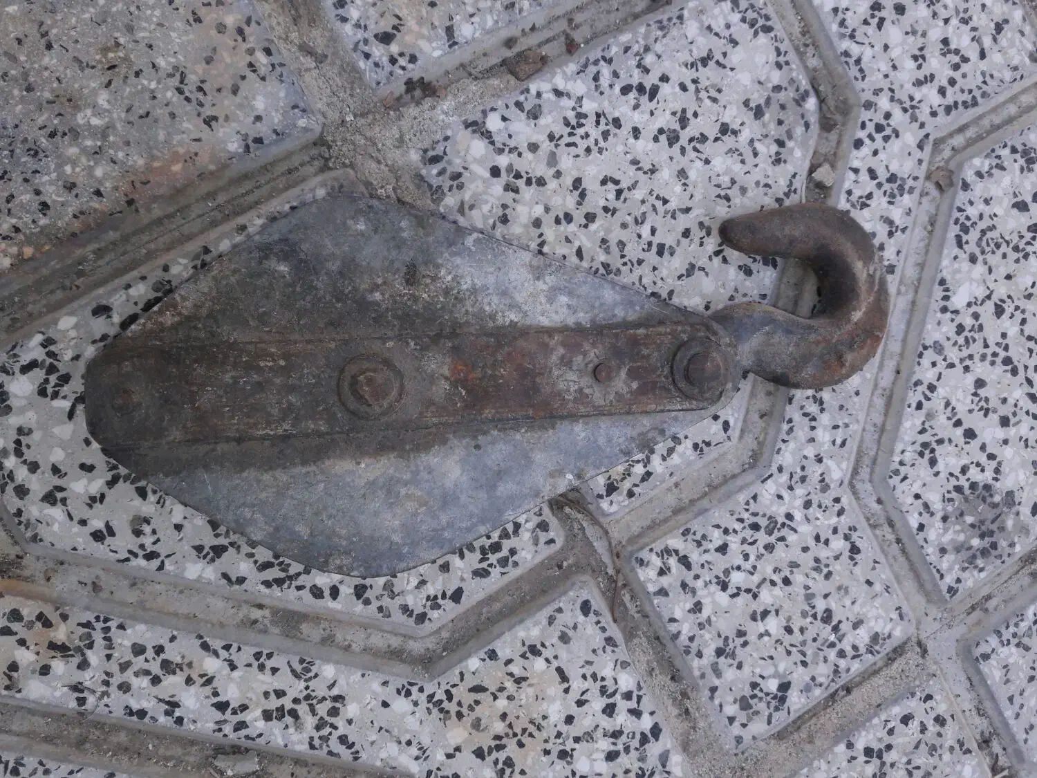 شیشه 10 میل|میز و صندلی غذاخوری|نیشابور, عدالت|دیوار