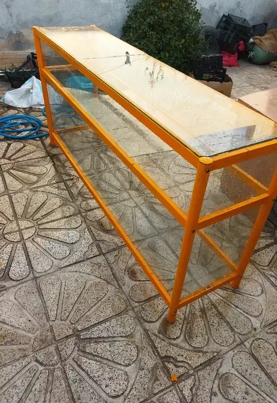 ویترین و میز|فروشگاه و مغازه|صحنه, |دیوار