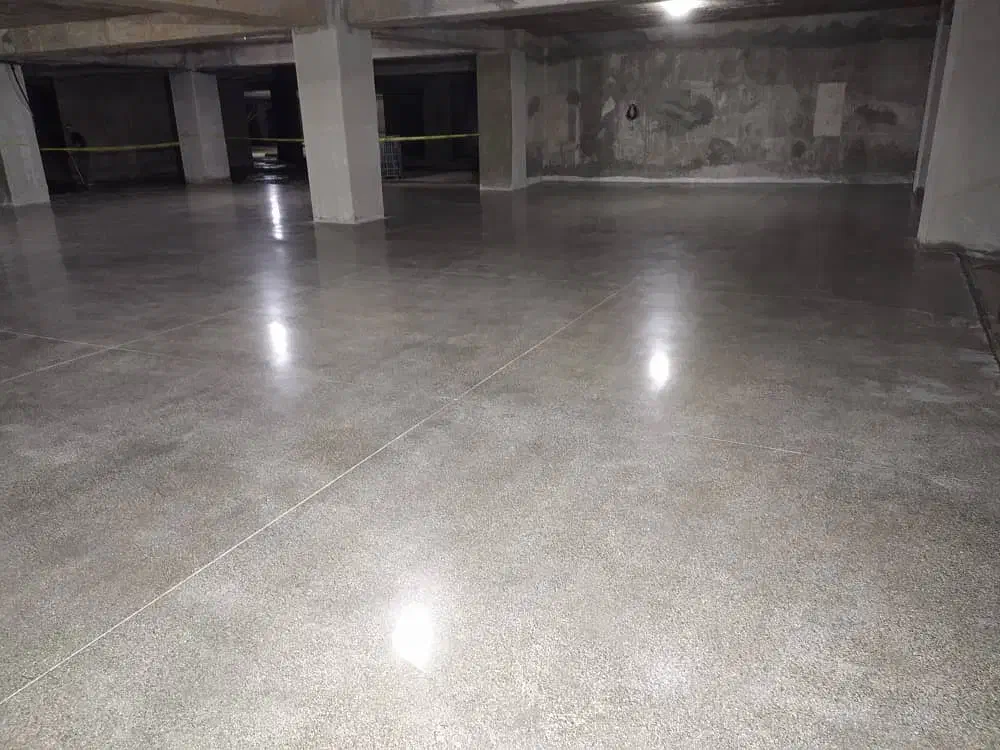 درخرمشهر بتن ریزی کف با ماله پروانه ای|خدمات پیشه و مهارت|خرمشهر, |دیوار