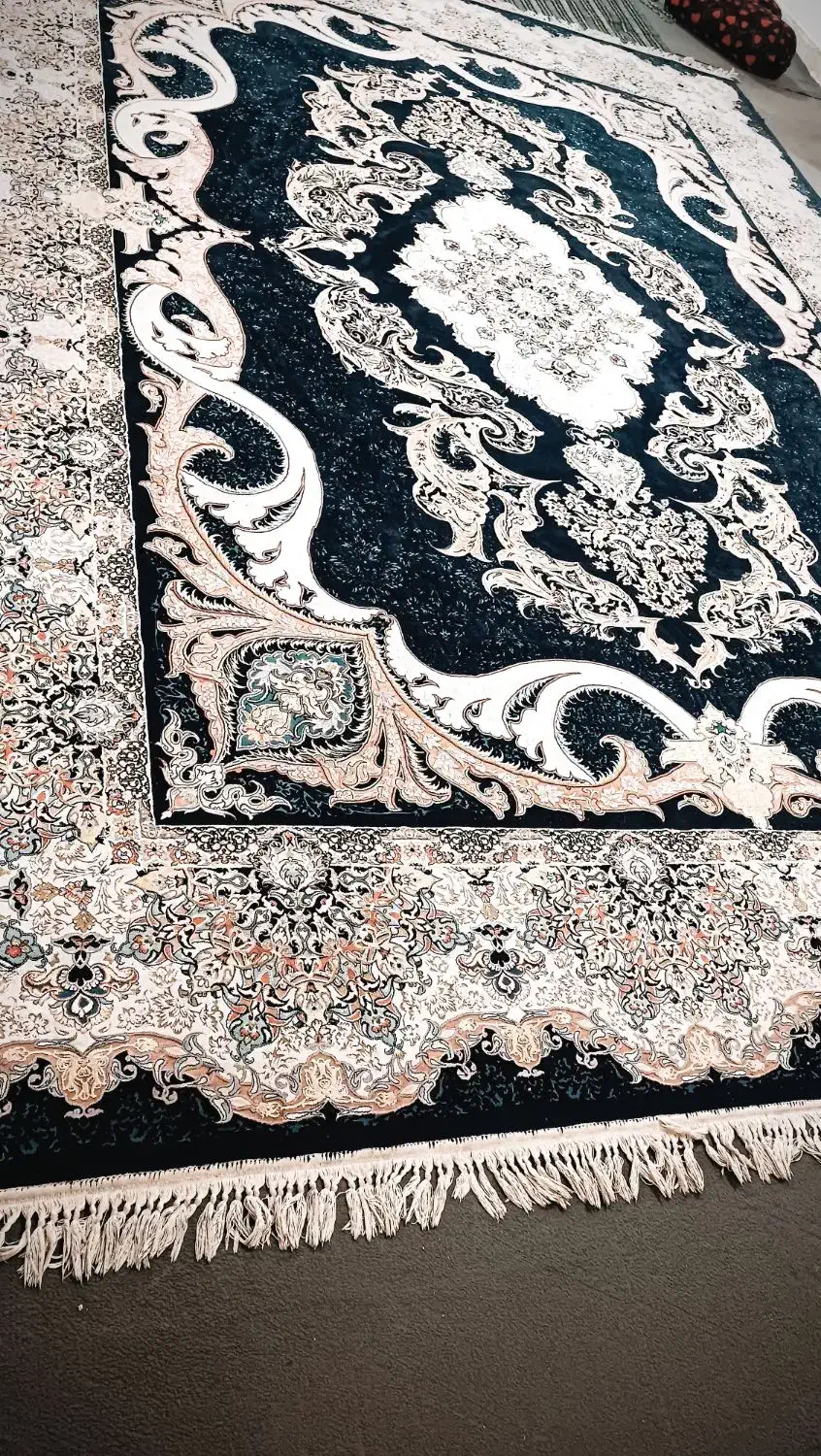 فرش‌۱۲متری‌۱۲۰۰شانه‌‌۱۰تومان|فرش|خاوران, |دیوار