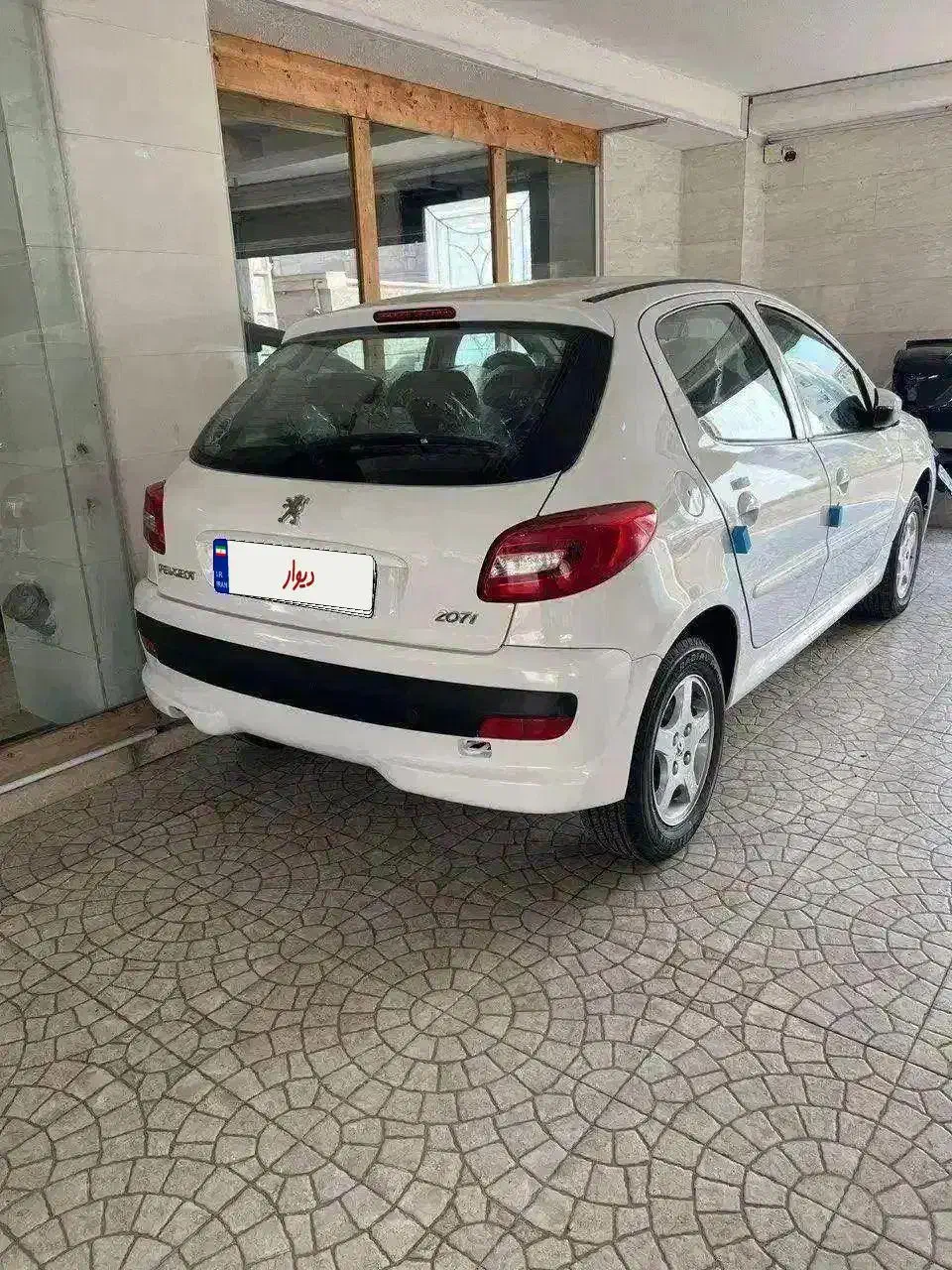 پژو 207i اتوماتیک TU5P،سقف فلز ارتقاع ،۱۴۰۴ خشک|خودرو سواری و وانت|رشت, توشیبا|دیوار