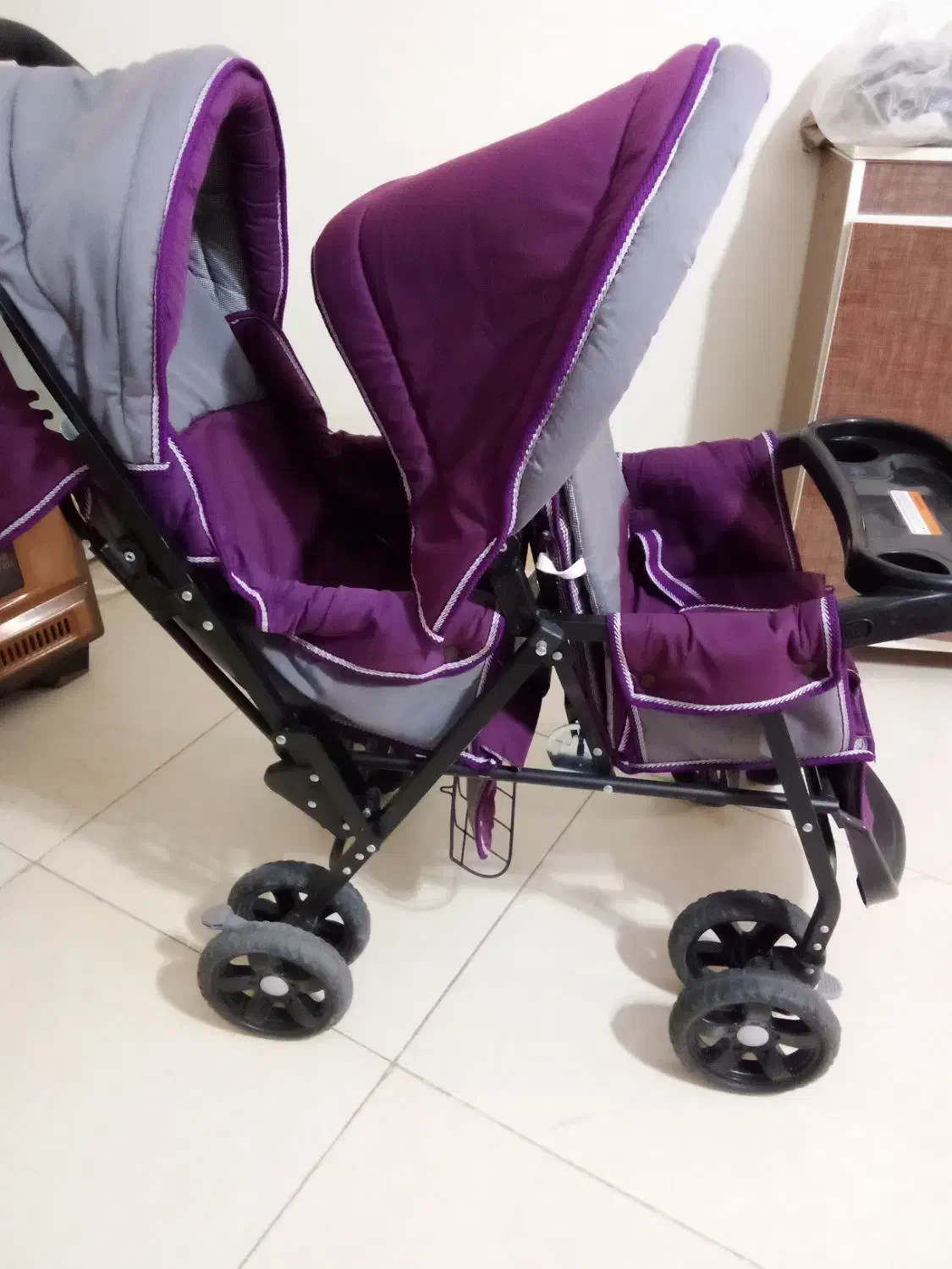 کالسکه دوقلو سالم وتمیز رودهن|کالسکه و لوازم جانبی|رودهن, |دیوار