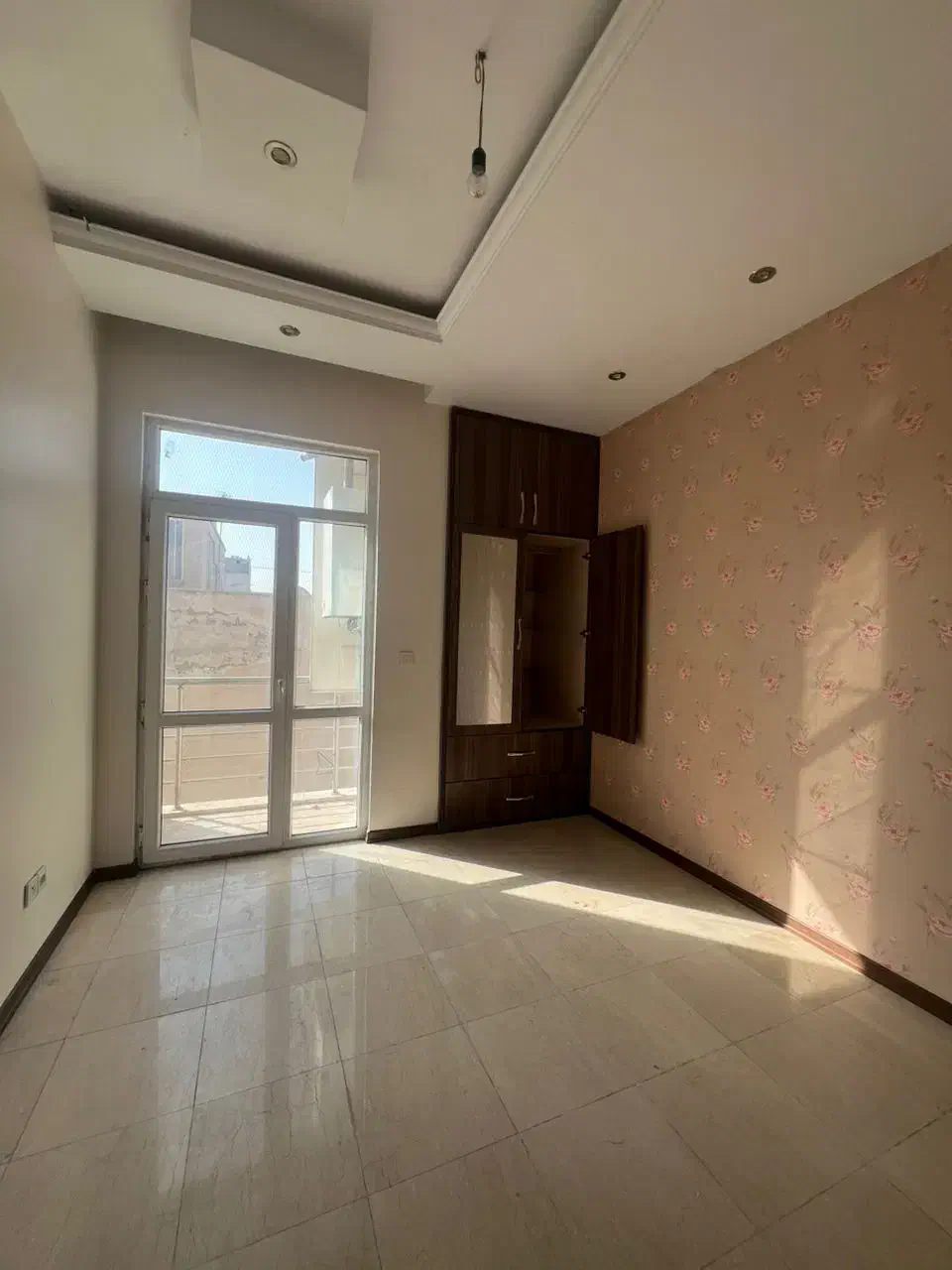 60م1خ تخلیه ط3بااسانسورغ میدان7حوض