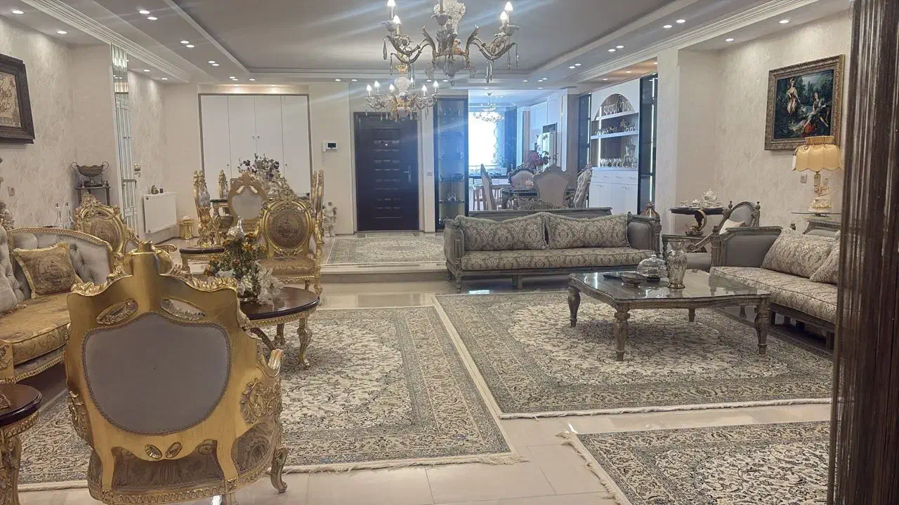 ۱۸۰ متر آپارتمان گلشهر روبه فضای سبز|فروش آپارتمان|سمنان, |دیوار