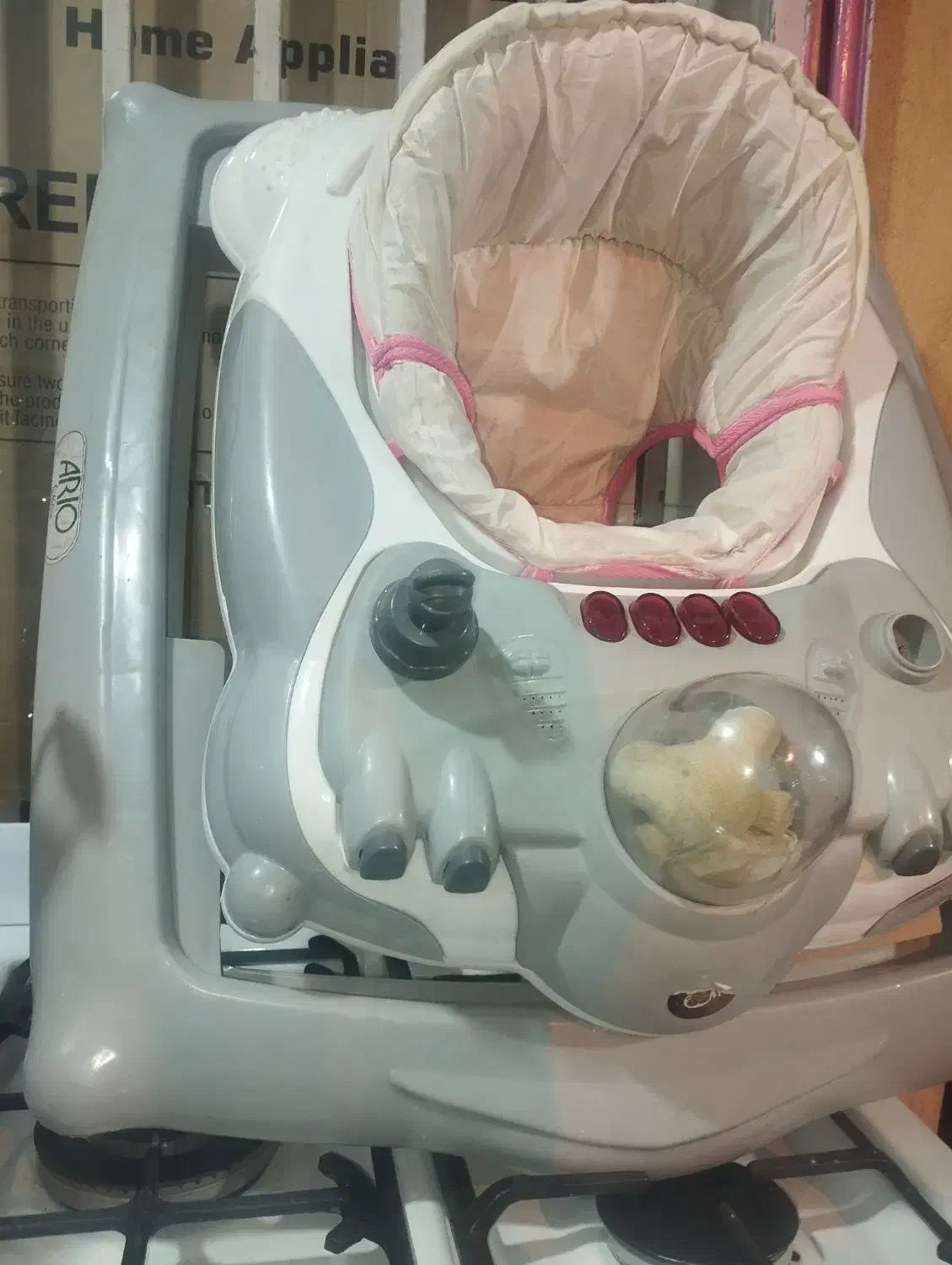 روروک|کالسکه و لوازم جانبی|اصفهان, ارزنان|دیوار