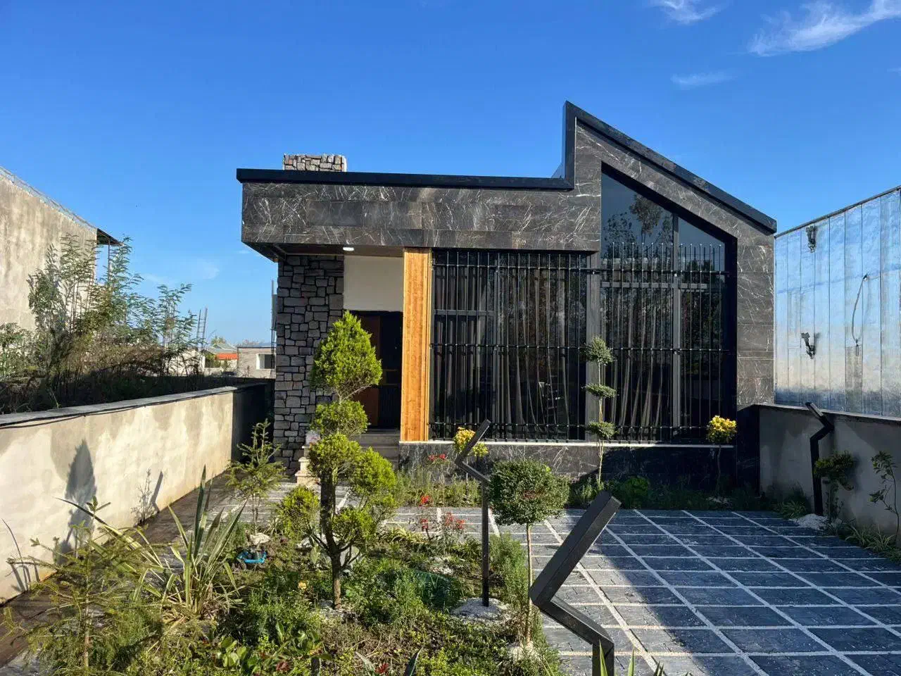 مبله شیک/200متری/ حیاط دارسندتکبرگ زیرقیمت|فروش خانه و ویلا|امامزاده عبدالله, |دیوار