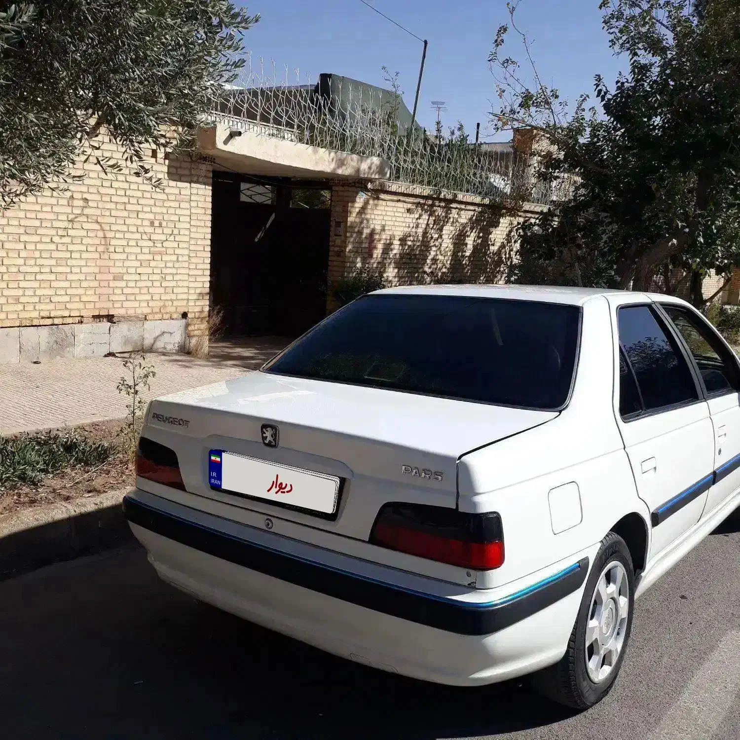 پارس بدون رنگ دوگانه فابریک|خودرو سواری و وانت|نجف‌آباد, امام خمینی|دیوار