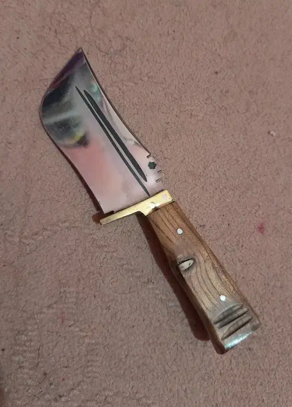 چقو|کلکسیون اشیاء عتیقه|ایلام, |دیوار